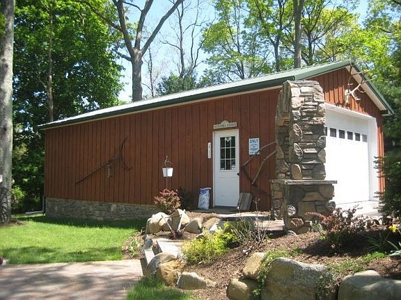 detached 4 car garage