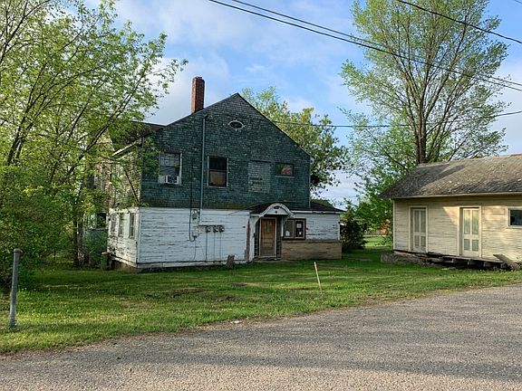 3rd image of 526 Saint Croix Dr