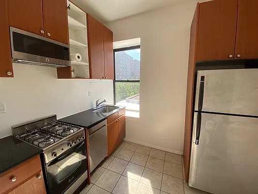 Rented by Corcoran | media 11