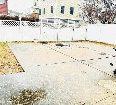 3rd image of 521 Beach 63 St