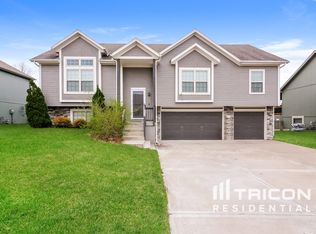 106 SW Hanging Garden St, Blue Springs, MO 64064