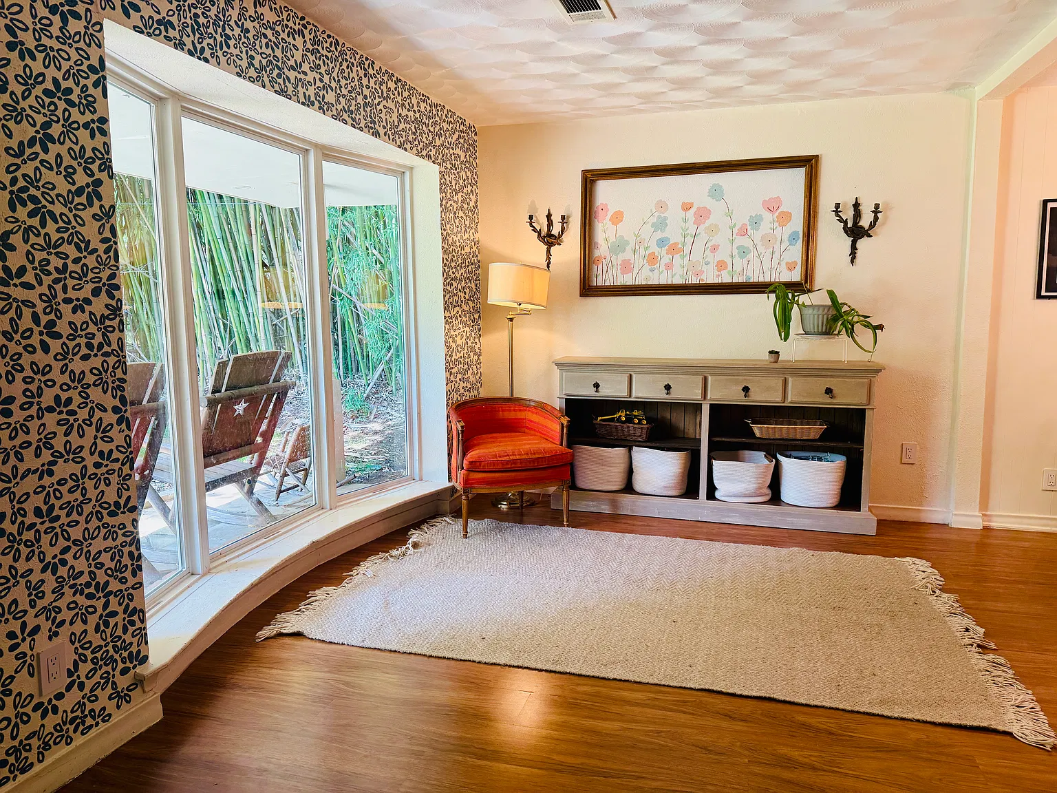 3 bed, 1850 sqft, $2,400 — Photo 2