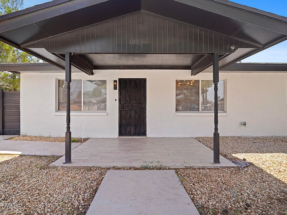 1st image of 10736 Donna Marie Dr #2