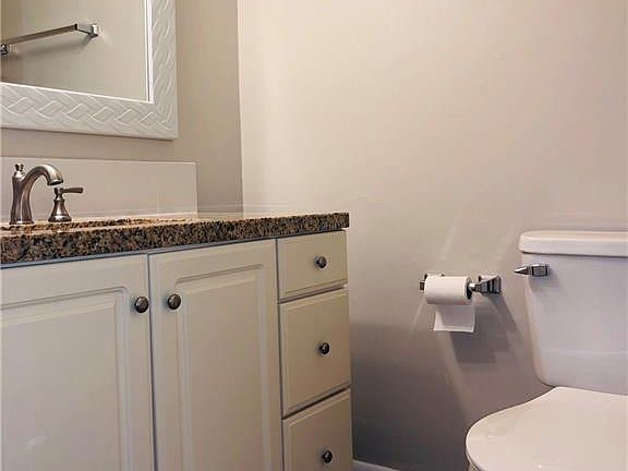 4th image of 2550 W Village Dr #2550