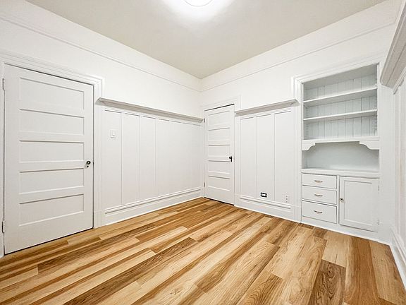 3rd image of 68-74 John St #68