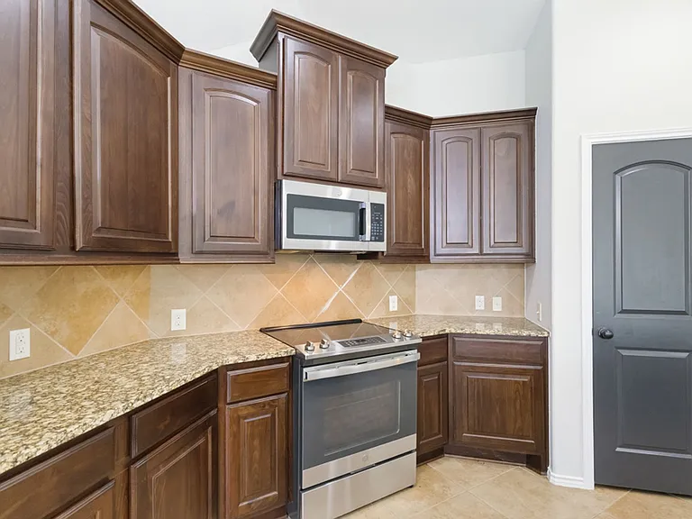 2185 Range Rd — Photo 9