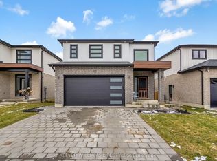 10 McNeil St, Strathroy Caradoc, ON N0L1W0
