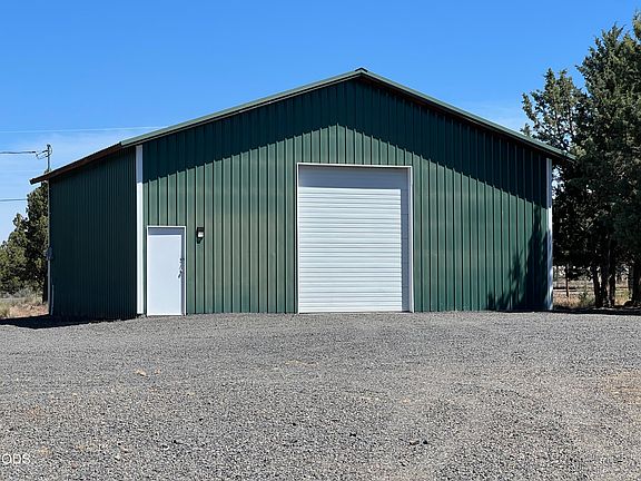 2nd image of 4647 SE Umatilla Loop