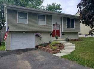 37 Kennedy Ave, Oswego, NY 13126