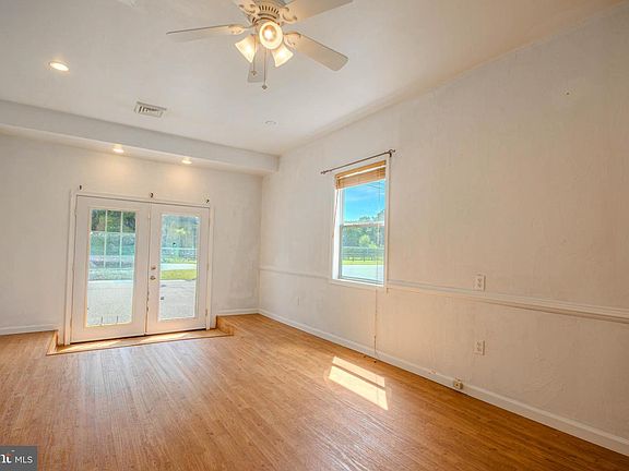 5th image of 4627 Coulbourn Mill Rd