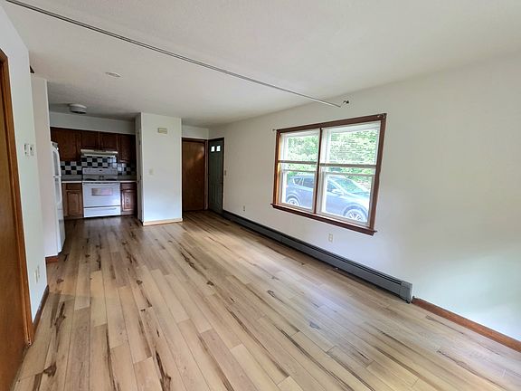 3rd image of 226 W High St #B