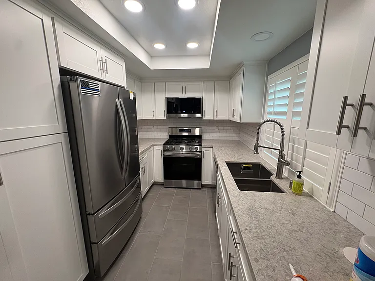23469 Cambridge Rd — Photo 5