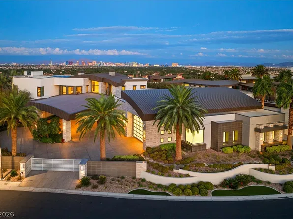 5180 Spanish Heights Dr, Spring Valley, NV 89148