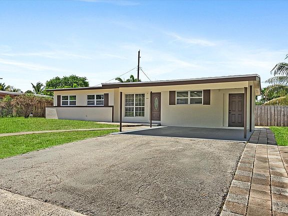 2nd image of 1449 Hillcrest Drive