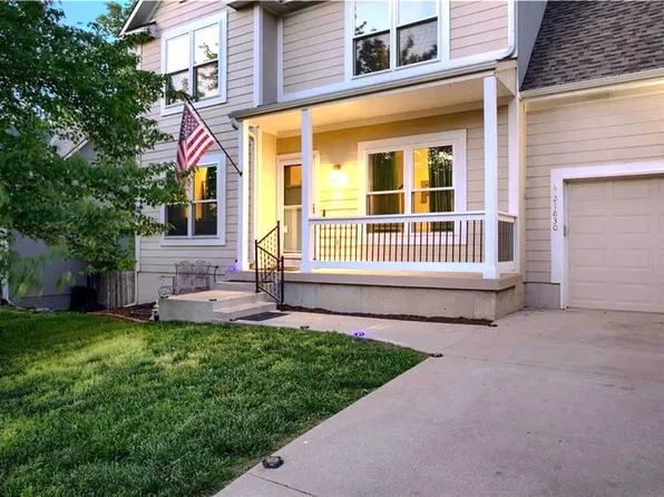 21830 S Race St, Spring Hill, KS 66083