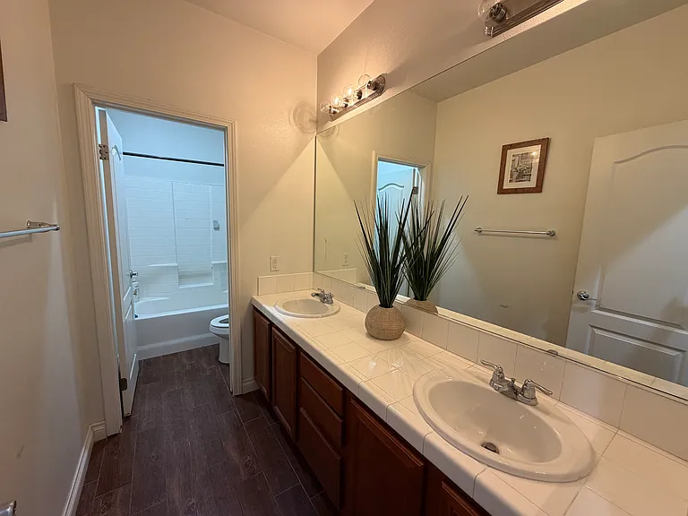 5406 Ripple Cove Way — Photo 10