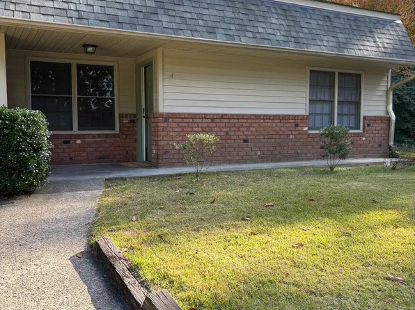 220 E Illinois Ave, Southern Pines, NC