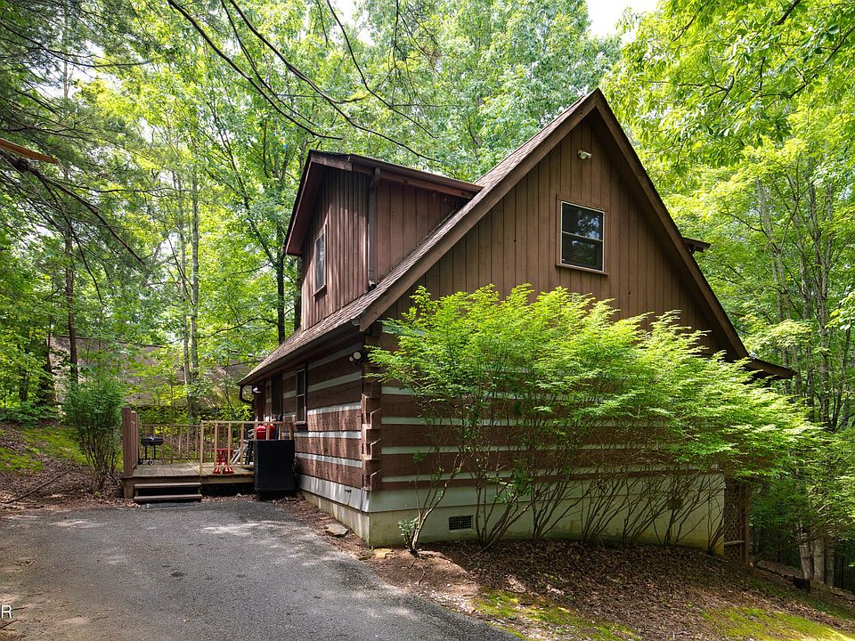 1st image of 2345 Courtney Ln