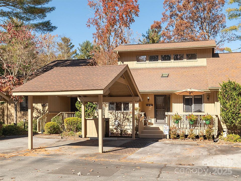 1st image of 303 N Scarlet Oak Ln