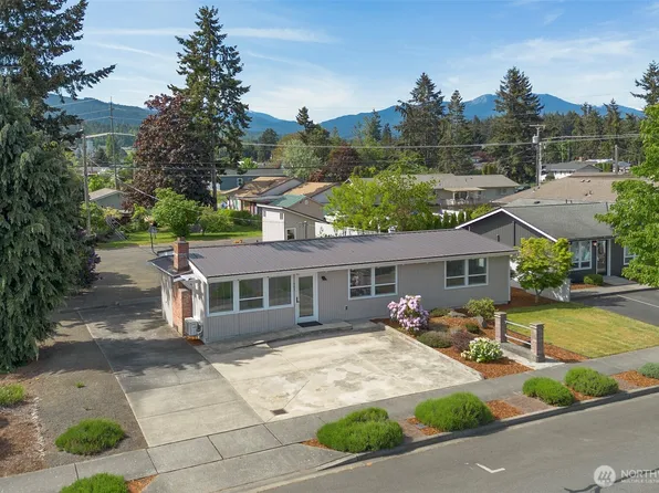 405 W Bell Street, Sequim, WA 98382