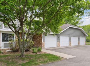 5664 Sanibel Dr #908, Minnetonka, MN 55343