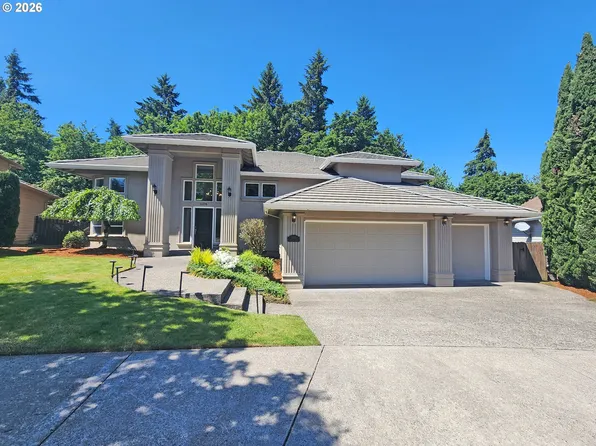 11376 SE Highland Loop, Clackamas, OR 97015