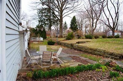 5th image of 512 E Friendship St