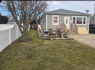 5 Campion Street, Brentwood, NY