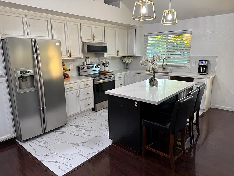 8932 Blue Grass Dr — Photo 5