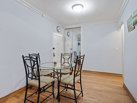 2nd image of 67-71 Yellowstone Blvd #2D