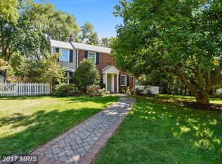 10001 Raynor Rd, Silver Spring, MD 20901
