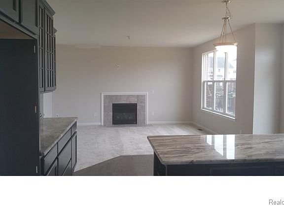 5th image of 28503 Cottage Ln