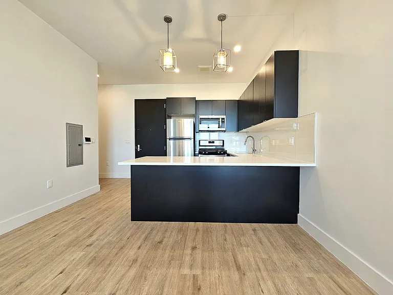 720 Park Ave #RE2G — Photo 7