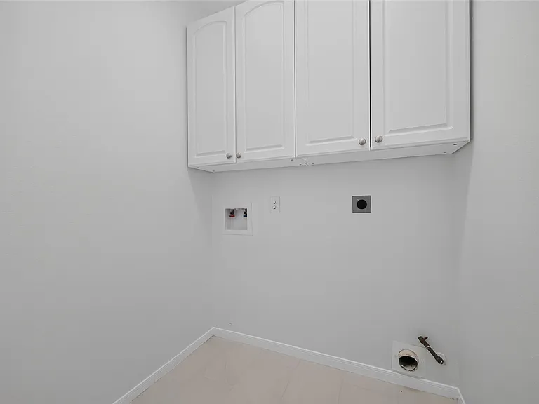 9534 Hanging Moss Trl — Photo 33