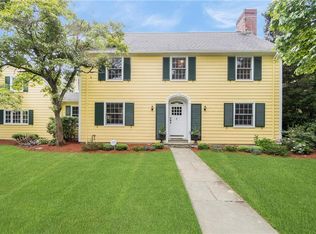 346 Rumstick Rd, Barrington, RI 02806