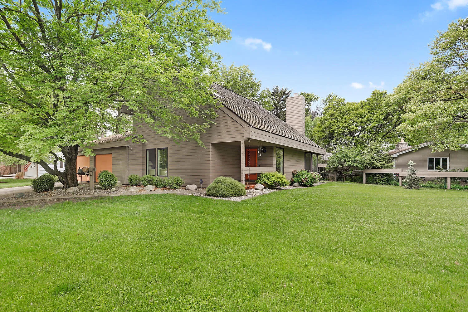 51 Chestnut Ct photo 1