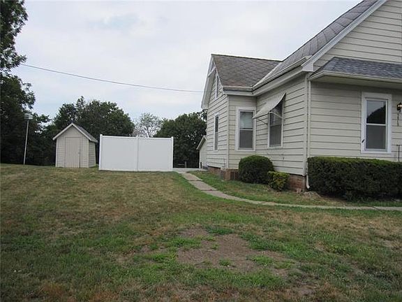 4th image of 5810 S 22nd St