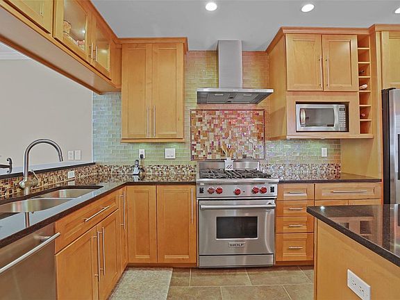 4th image of 12737 Bennington Common Ln