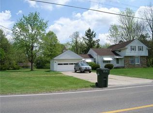 11145 N Durkee Rd, Grafton, OH 44044