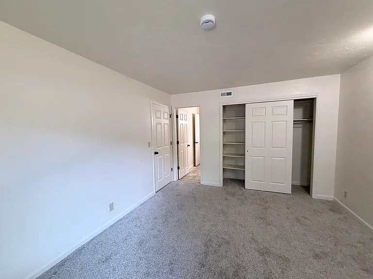 3150 Lakeside Dr #206 — Photo 9
