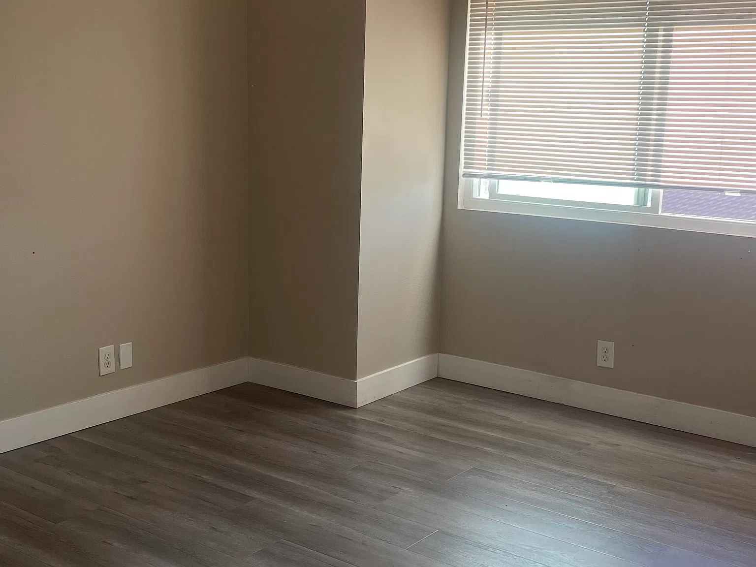 3 bed, 2.5 bath, 1468 sqft, $3,000 — Photo 3