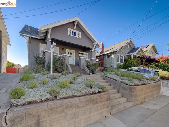 5447 Lawton Ave, Oakland, CA 94618