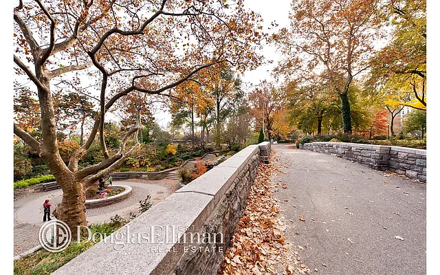 Sold by Douglas Elliman | media 8