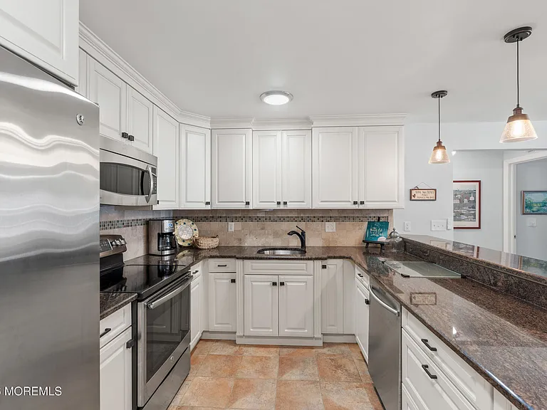 1340 Ocean Ave #35 — Photo 14