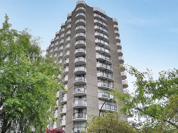 2045 Nelson St #1705, Vancouver, BC V6G 1N8