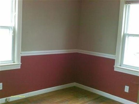 5th image of 74 Sanders Dr