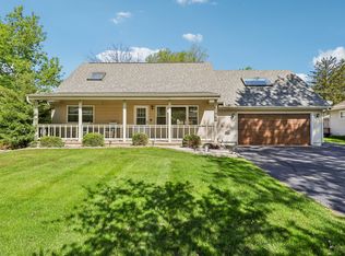 1320 N Harrison St, Algonquin, IL 60102