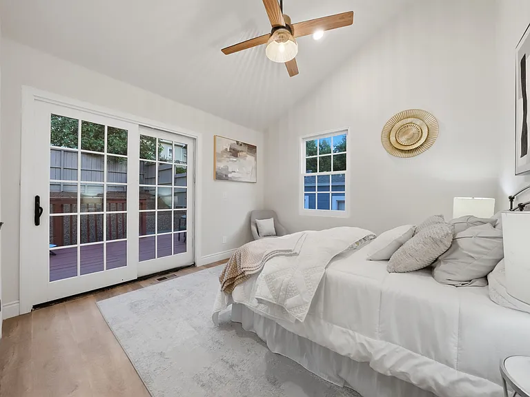 3426 Pierson St — Photo 15
