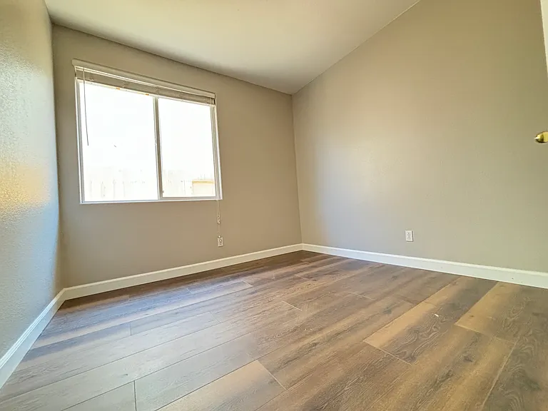 5404 Friesian Way — Photo 15