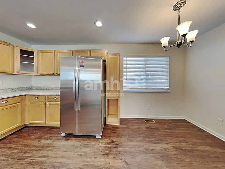 485 Winebrook Way — Photo 4